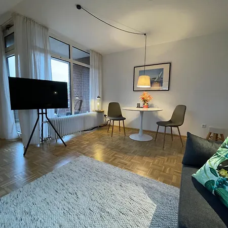 Appartement Sonnige Dachwohnung Nahe Dem Klinikum. *